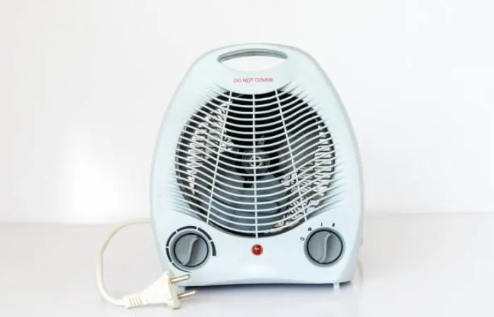 5  Benefits of Using a Mini Heater